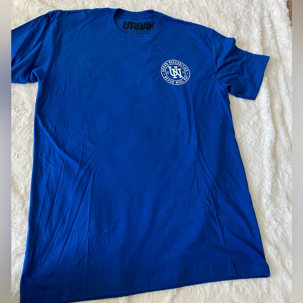 UN shirts soft and comfy shirt!!